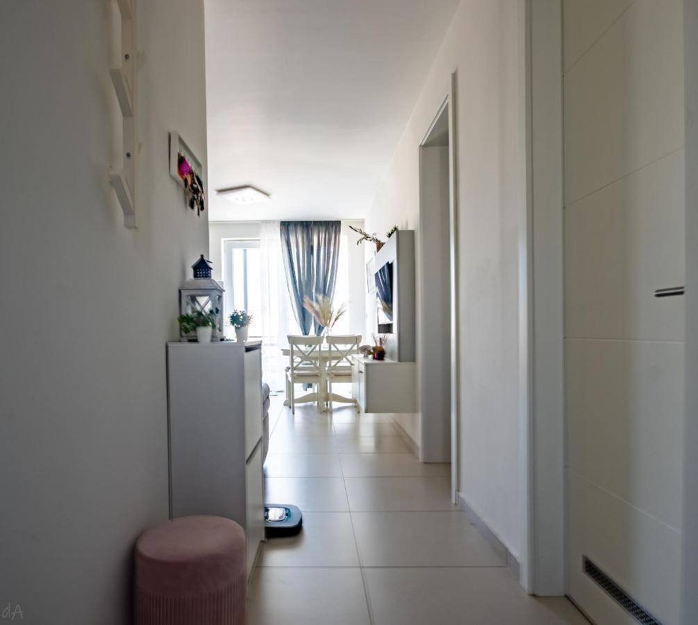 Boutique La Perla Jacuzzi Apartment Murter Exterior photo