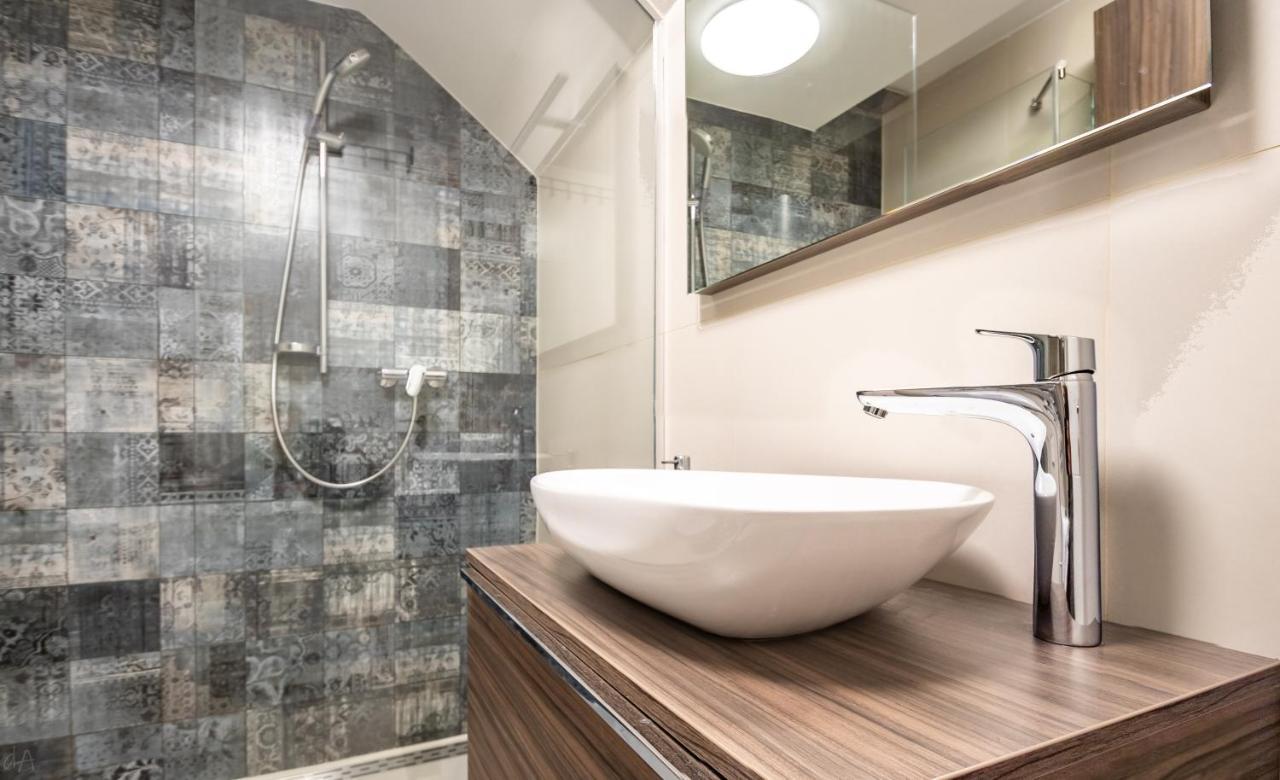 Boutique La Perla Jacuzzi Apartment Murter Exterior photo